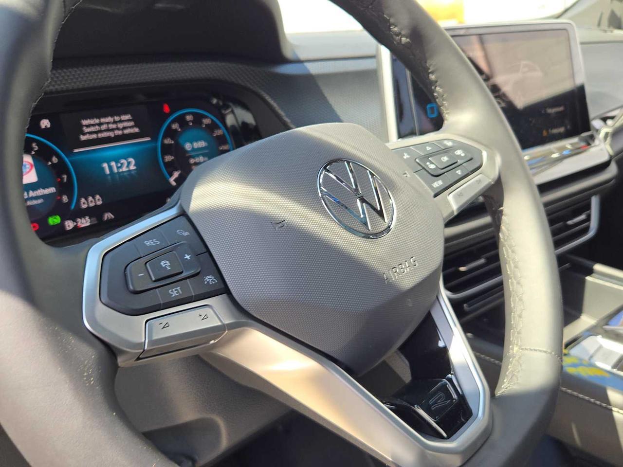 2024 Volkswagen Atlas Cross Sport 2.0T SEL R-Line Wellesley MA