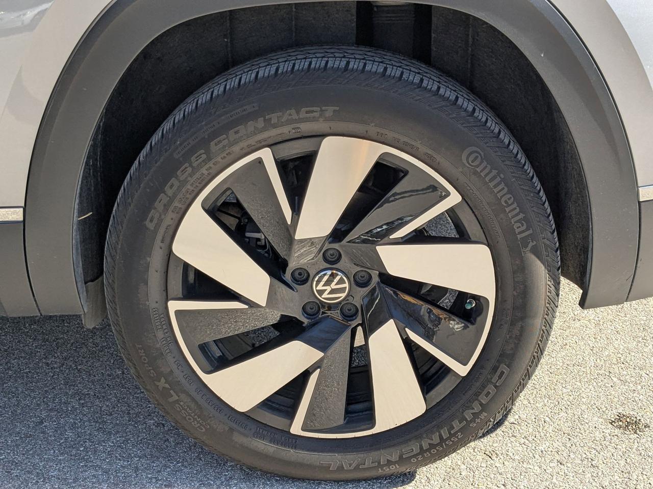 2024 Volkswagen Atlas Cross Sport 2.0T SEL