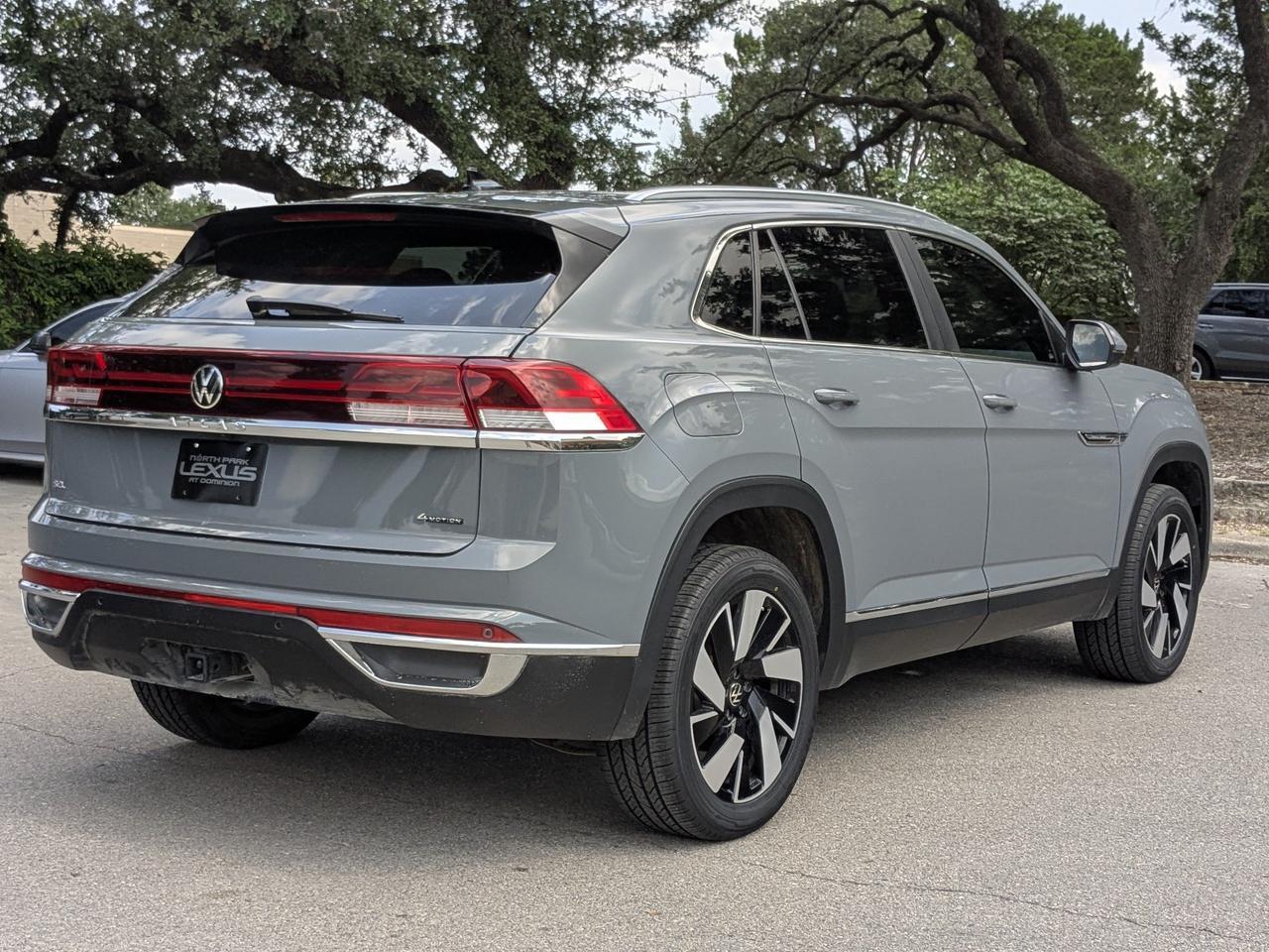 2024 Volkswagen Atlas Cross Sport 2.0T SEL