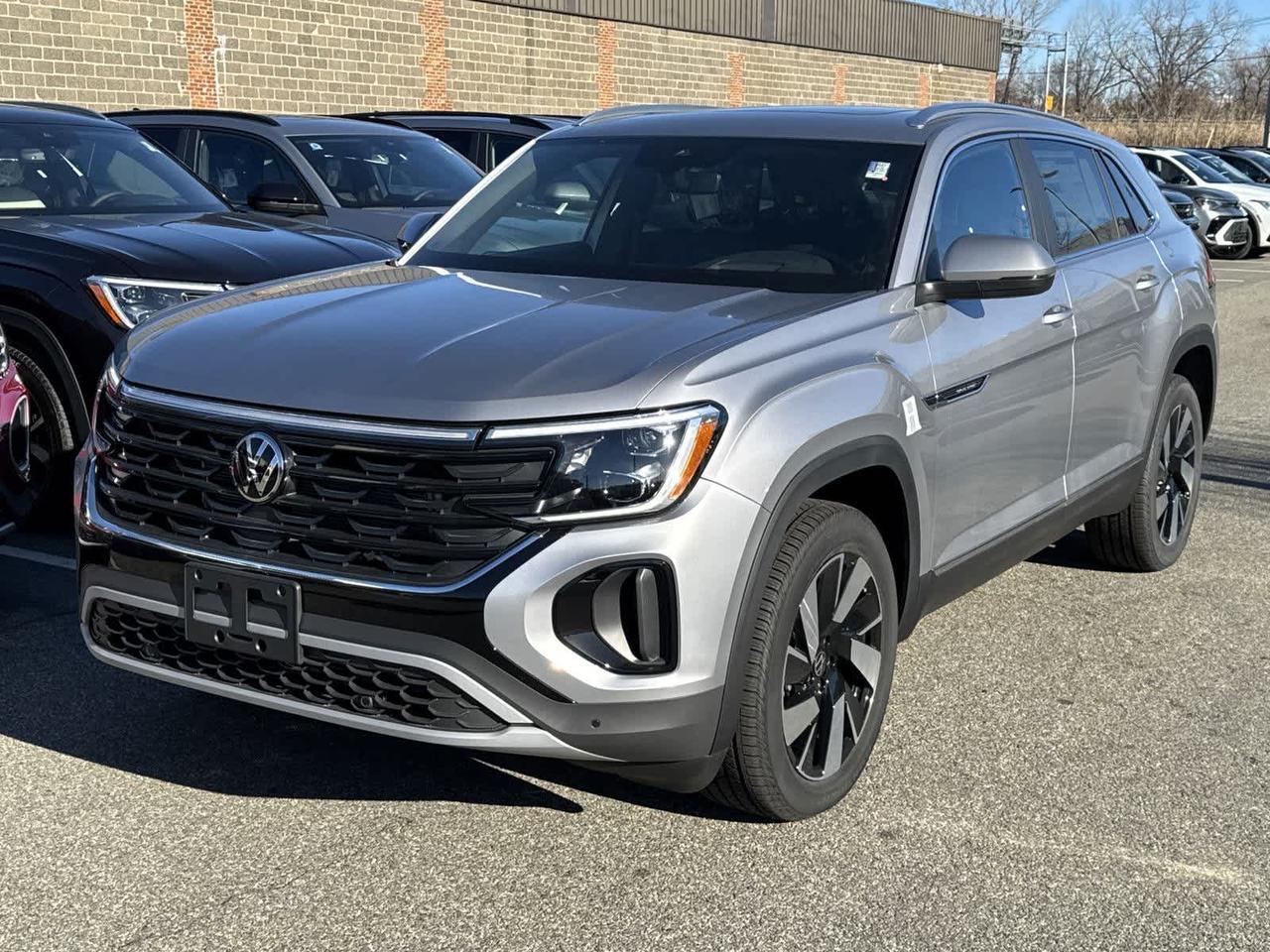 2024 Volkswagen Atlas Cross Sport 2.0T SEL Medford MA