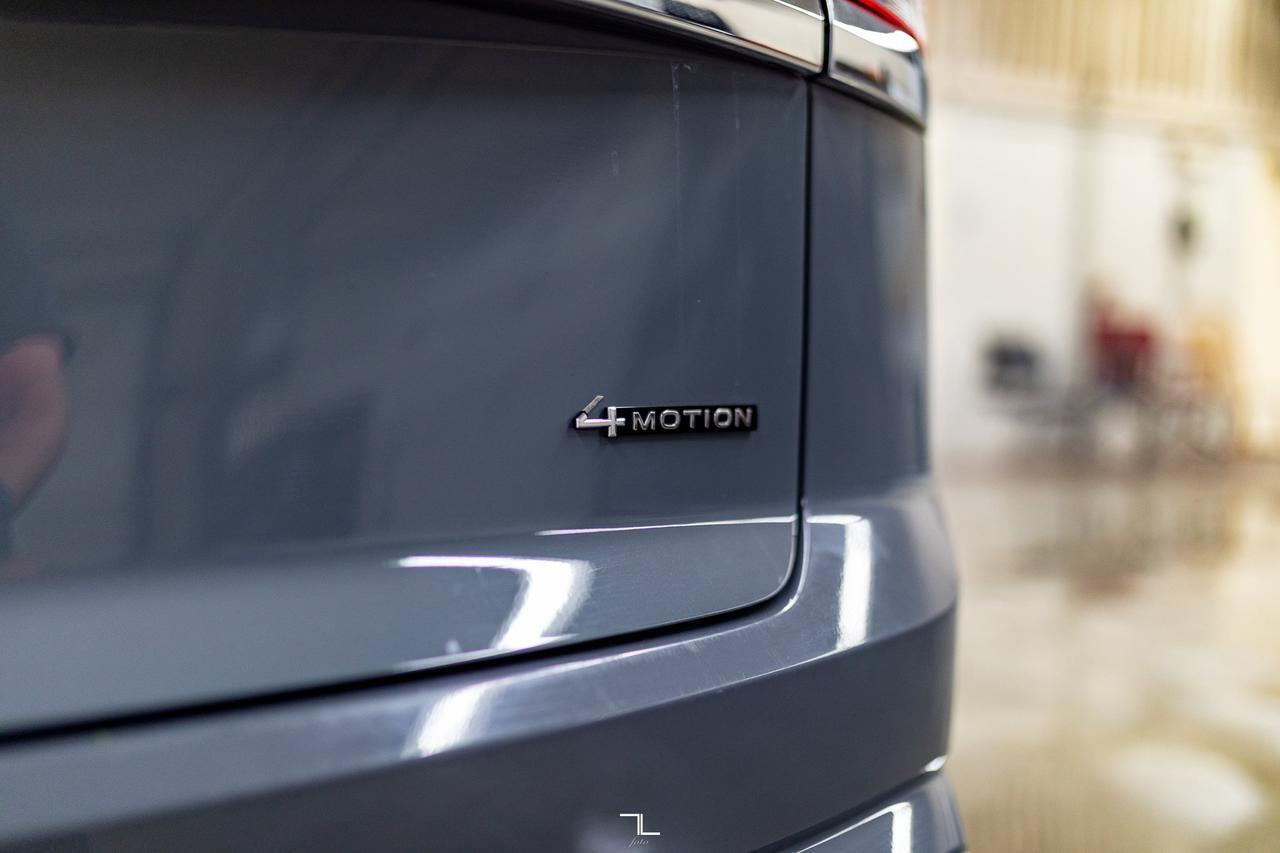 2024 Volkswagen Atlas Cross Sport 4Motion Execline R-Line Leather Roof Nav BCam Red Deer AB