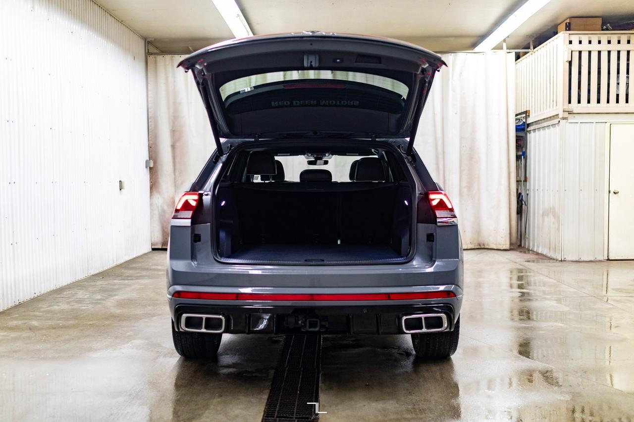 2024 Volkswagen Atlas Cross Sport 4Motion Execline R-Line Leather Roof Nav BCam Red Deer AB