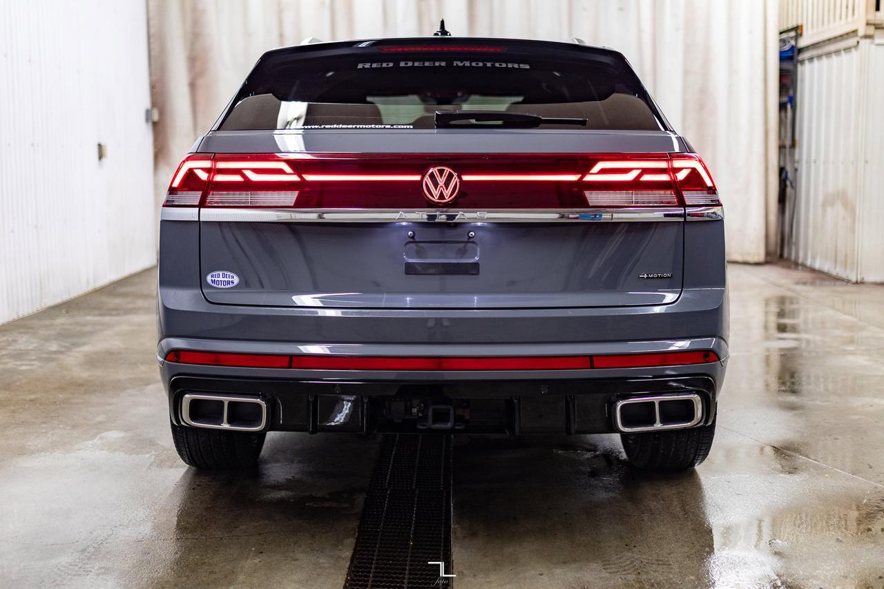 2024 Volkswagen Atlas Cross Sport 4Motion Execline R-Line Leather Roof Nav BCam Red Deer AB