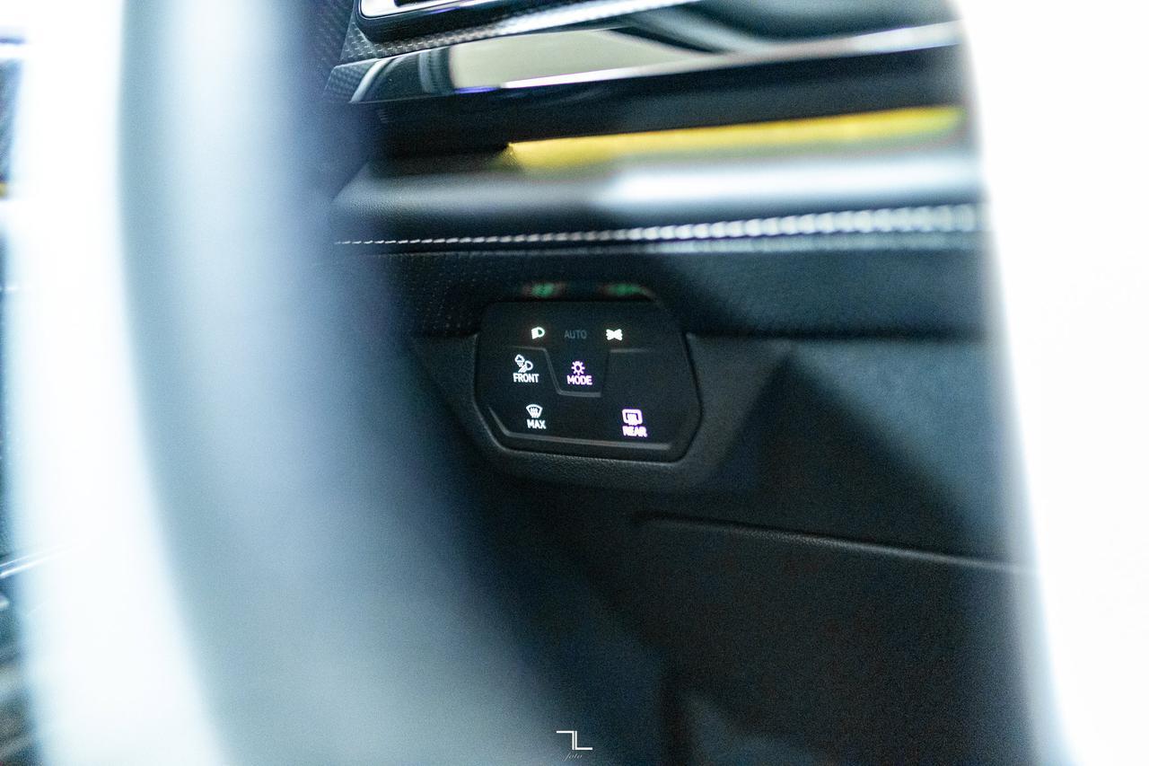 2024 Volkswagen Atlas Cross Sport 4Motion Execline R-Line Leather Roof Nav BCam Red Deer AB