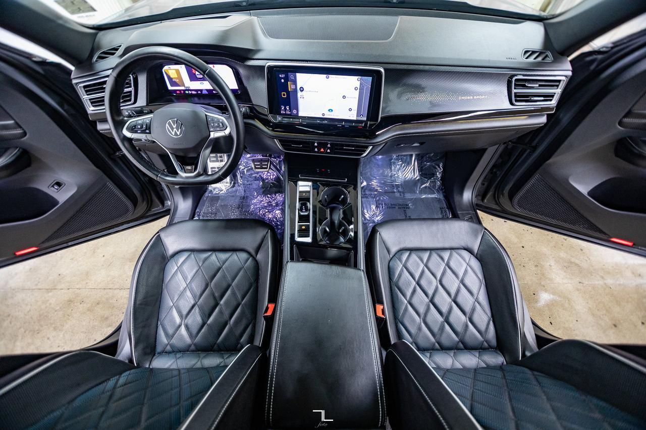 2024 Volkswagen Atlas Cross Sport 4Motion Execline R-Line Leather Roof Nav BCam Red Deer AB