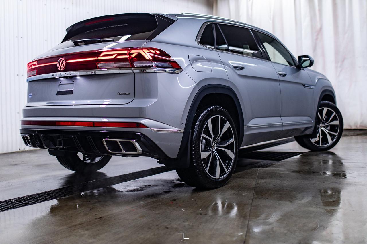 2024 Volkswagen Atlas Cross Sport 4Motion Execline R-Line Leather Roof Nav BCam Red Deer AB