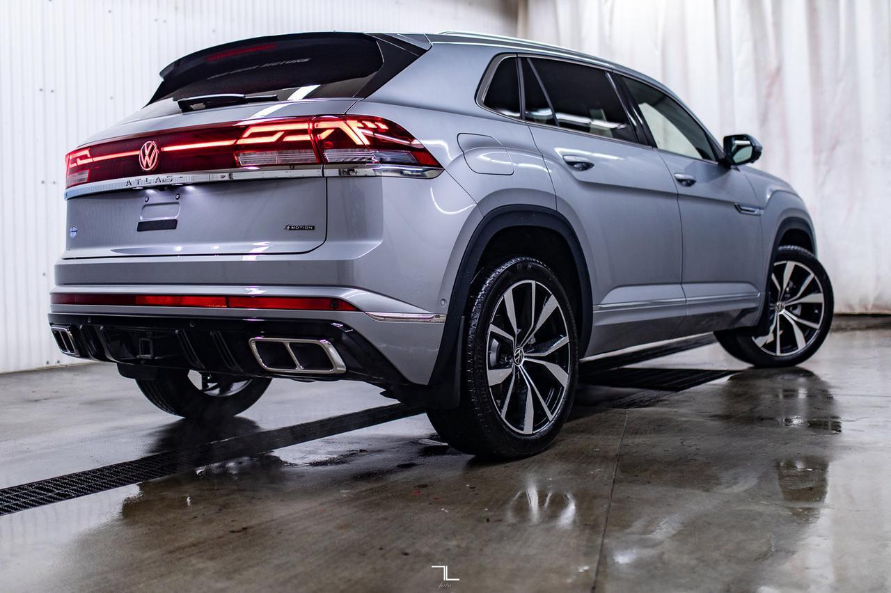 2024 Volkswagen Atlas Cross Sport 4Motion Execline R-Line Leather Roof Nav BCam Red Deer AB