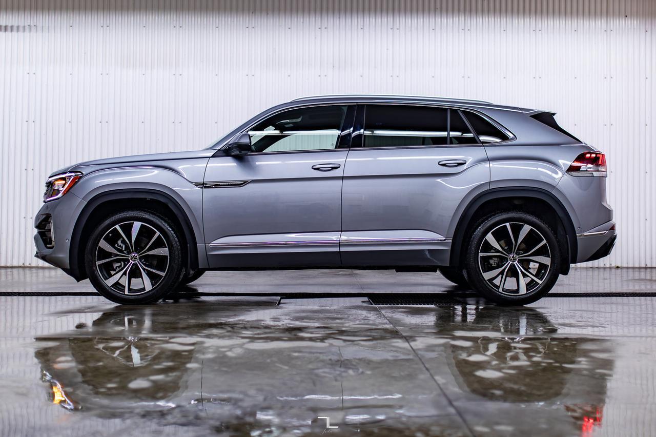 2024 Volkswagen Atlas Cross Sport 4Motion Execline R-Line Leather Roof Nav BCam Red Deer AB