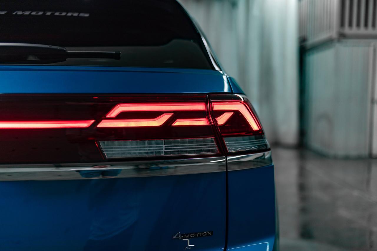 2024 Volkswagen Atlas Cross Sport 4Motion Execline R-Line Leather Roof Nav BCam Red Deer AB