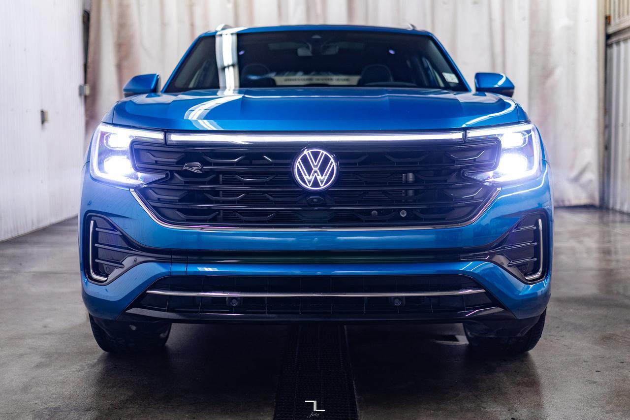 2024 Volkswagen Atlas Cross Sport 4Motion Execline R-Line Leather Roof Nav BCam Red Deer AB