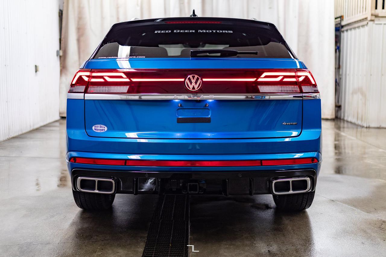 2024 Volkswagen Atlas Cross Sport 4Motion Execline R-Line Leather Roof Nav BCam Red Deer AB