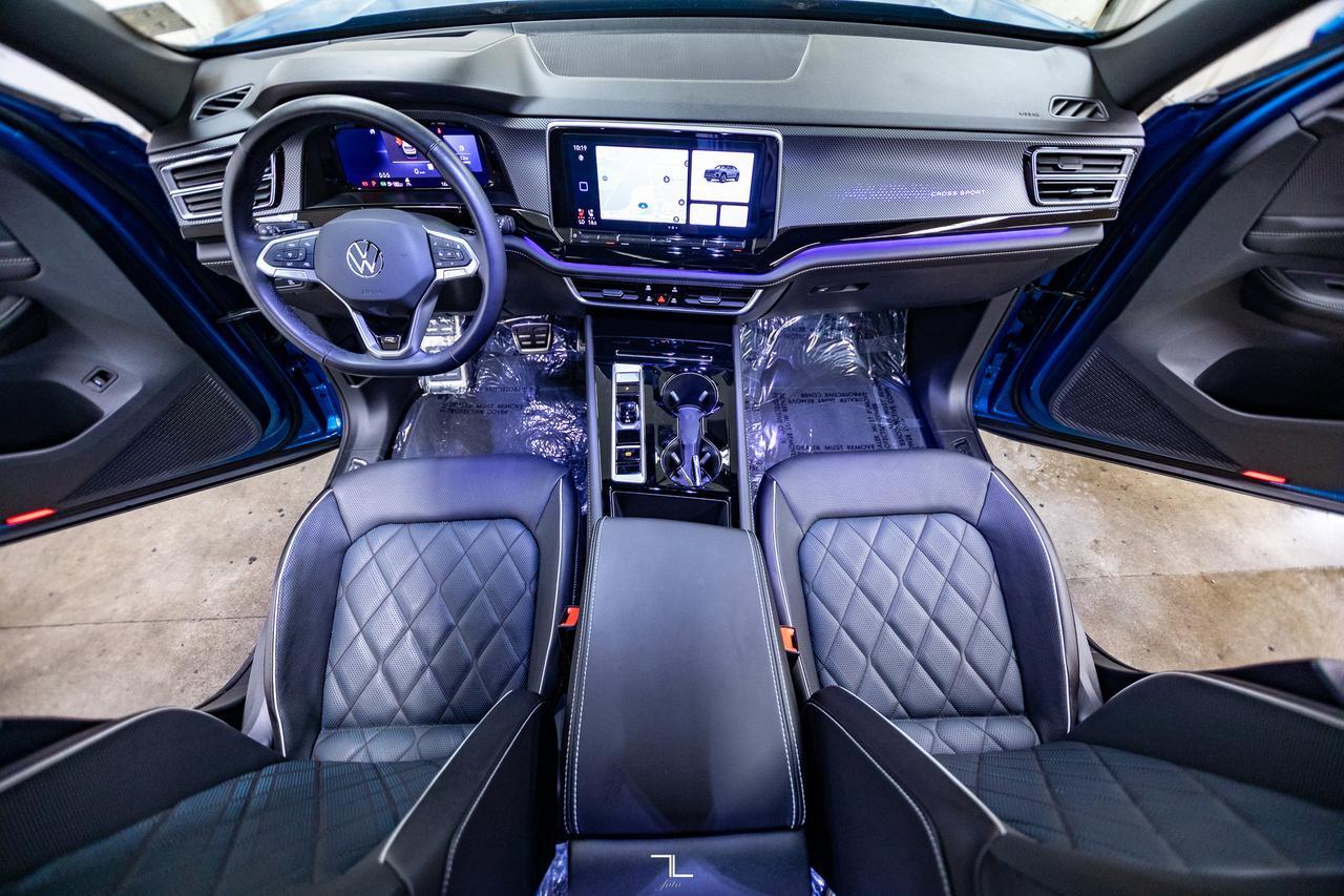 2024 Volkswagen Atlas Cross Sport 4Motion Execline R-Line Leather Roof Nav BCam Red Deer AB