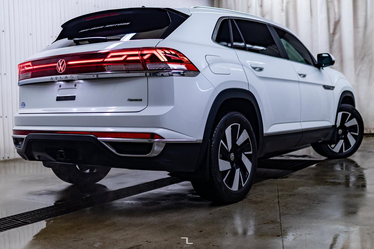 2024 Volkswagen Atlas Cross Sport 4Motion Highline Leather Roof Nav BCam Red Deer AB
