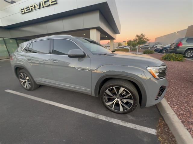 2024 Volkswagen Atlas Cross Sport SEL Premium R-Line 4Motion