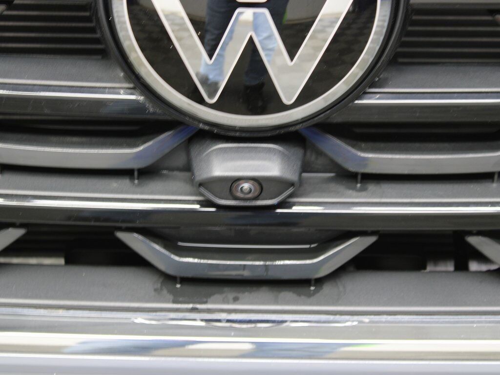 2024 Volkswagen Atlas Cross Sport SEL Premium R-Line AWD Fond du Lac WI
