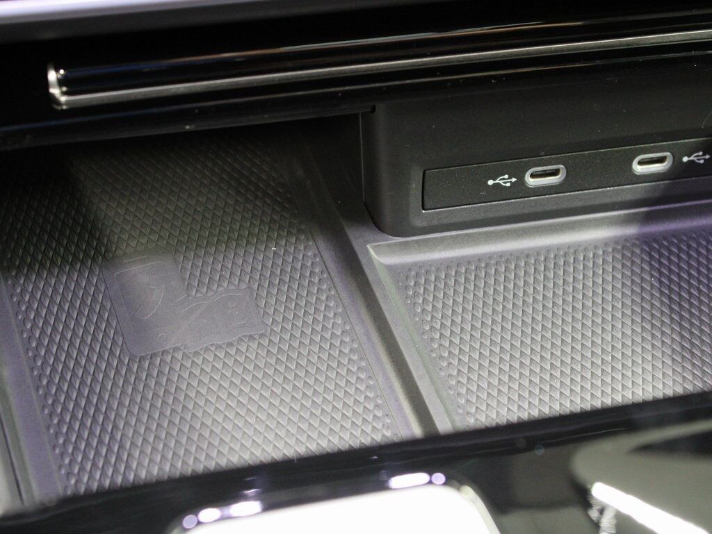 2024 Volkswagen Atlas Cross Sport SEL Premium R-Line AWD Fond du Lac WI
