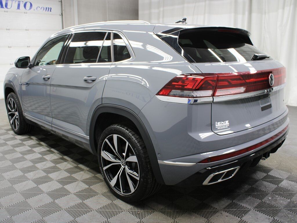 2024 Volkswagen Atlas Cross Sport SEL Premium R-Line AWD Fond du Lac WI