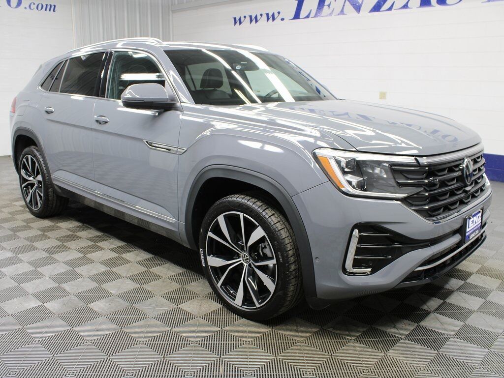 2024 Volkswagen Atlas Cross Sport SEL Premium R-Line AWD Fond du Lac WI