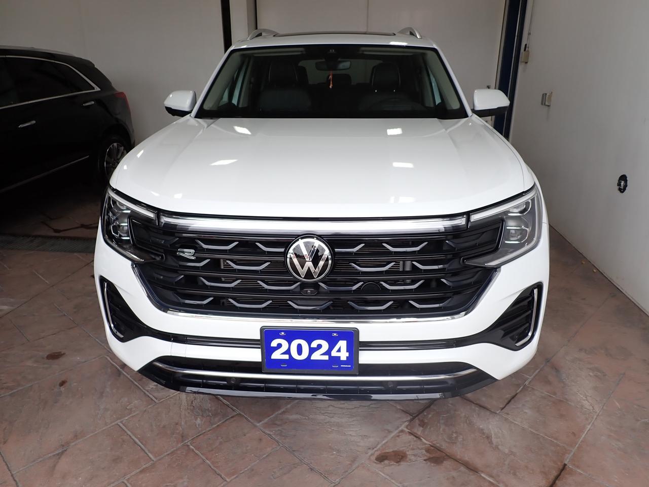 2024 Volkswagen Atlas Execline LEATHER NAVI SUNROOF AWD Listowel ON