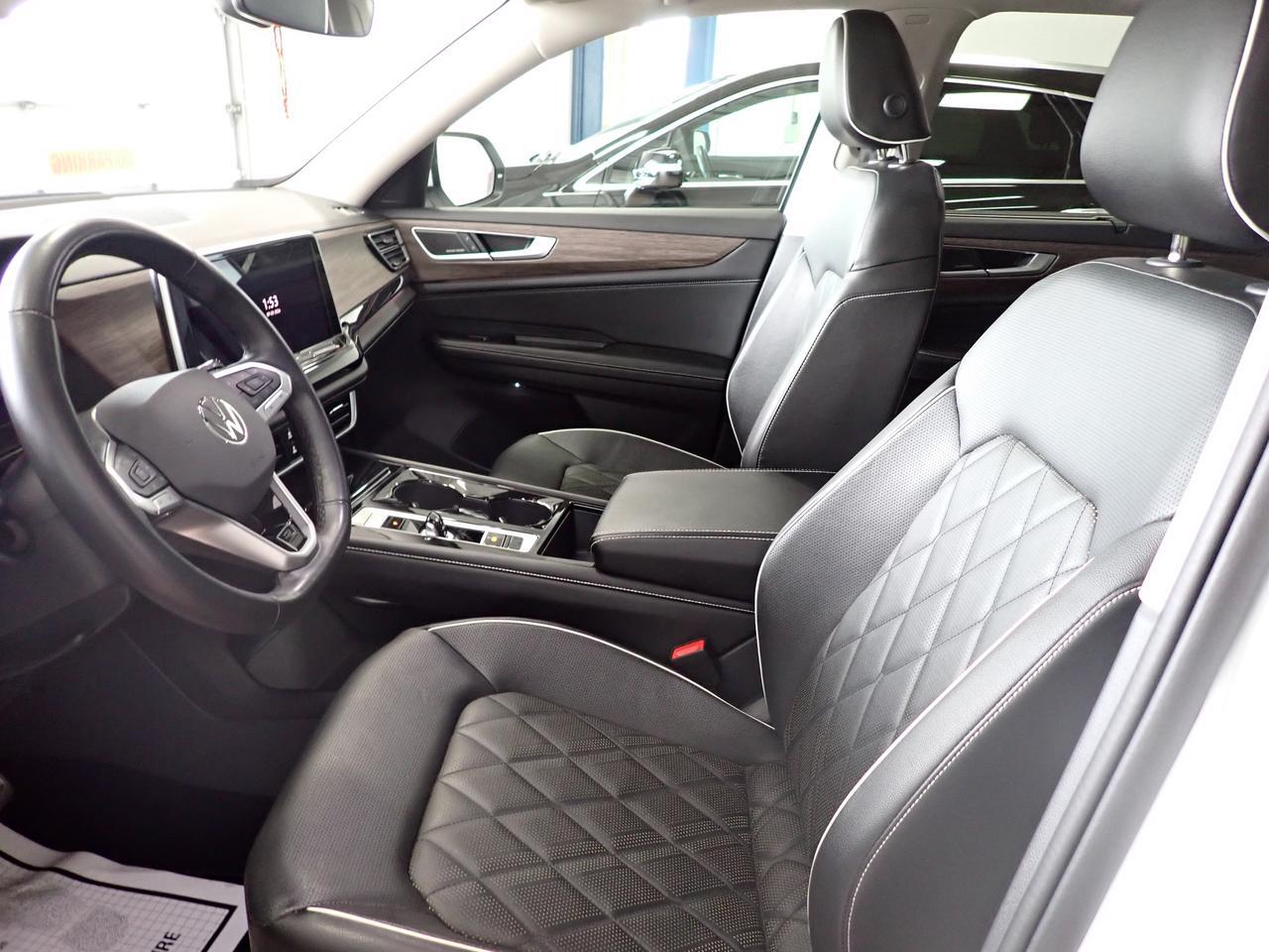 2024 Volkswagen Atlas Execline LEATHER NAVI SUNROOF AWD Listowel ON