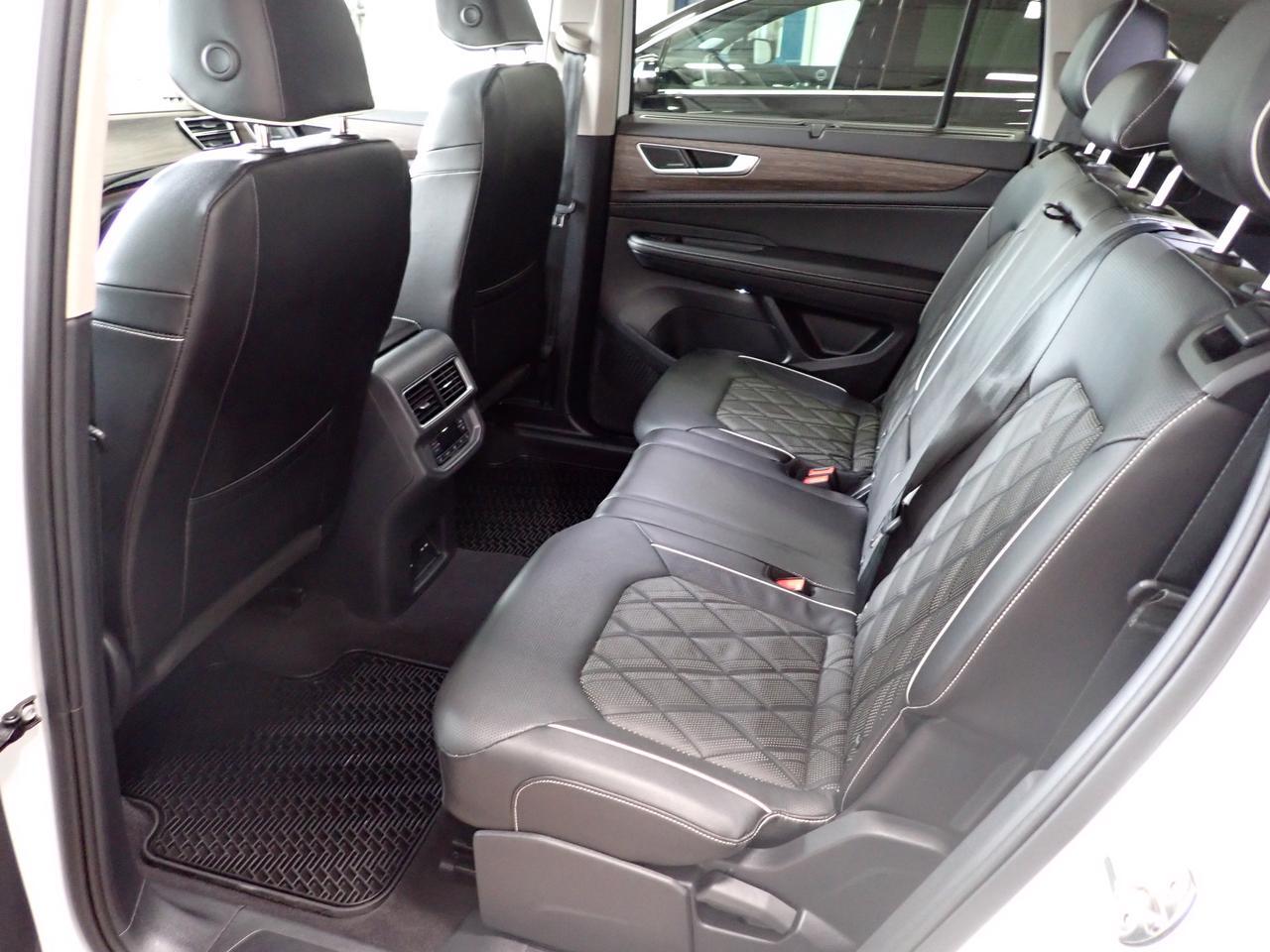 2024 Volkswagen Atlas Execline LEATHER NAVI SUNROOF AWD Listowel ON