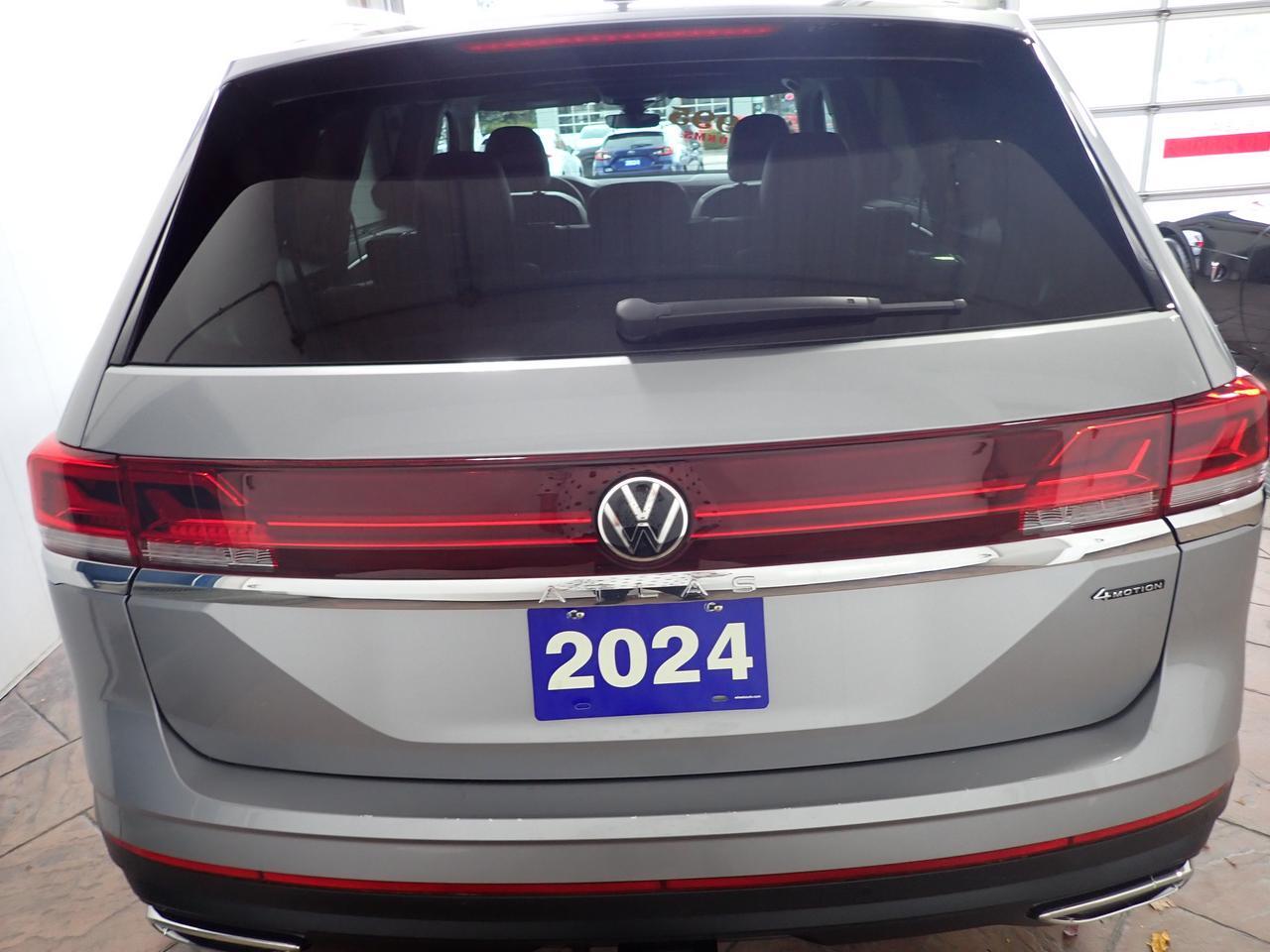2024 Volkswagen Atlas Highline 4WD LEATHER NAVI SUNROOF 6 PASS Listowel ON
