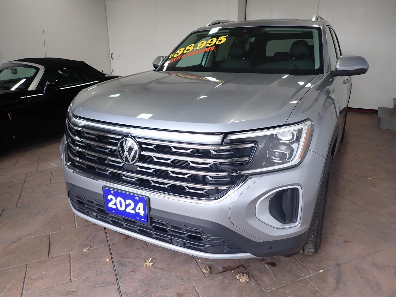 2024 Volkswagen Atlas Highline 4WD LEATHER NAVI SUNROOF 6 PASS Listowel ON