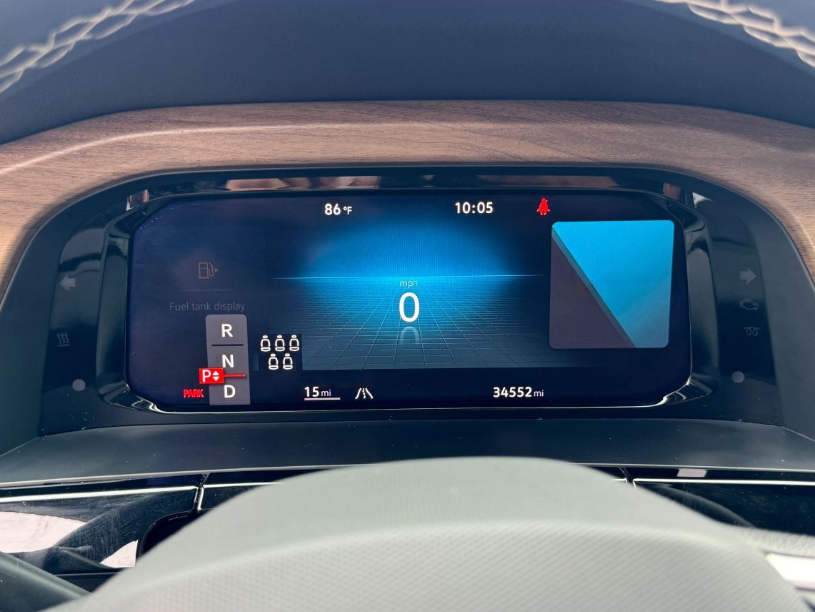 2024 Volkswagen Atlas SE w/Tech Pkg Sport Utility 4D