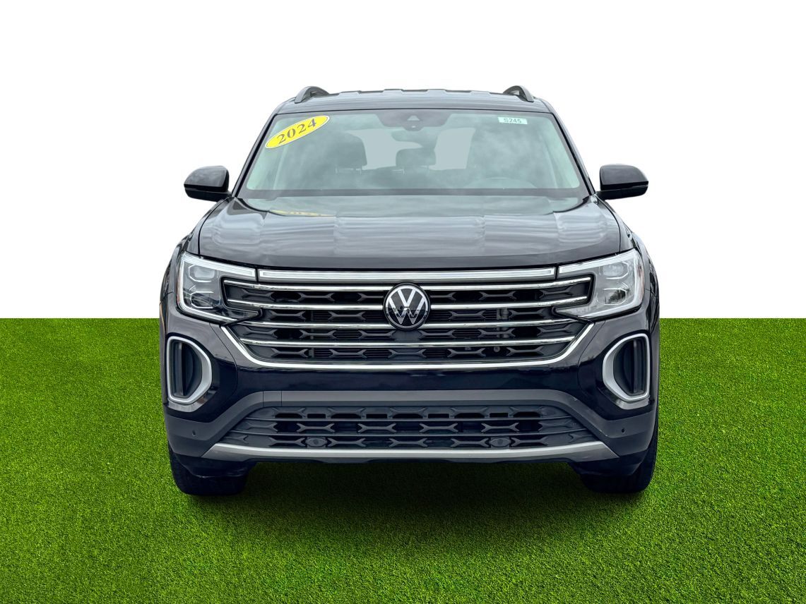 2024 Volkswagen Atlas SE w/Tech Pkg Sport Utility 4D