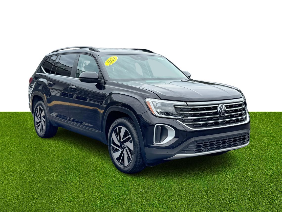 2024 Volkswagen Atlas SE w/Tech Pkg Sport Utility 4D