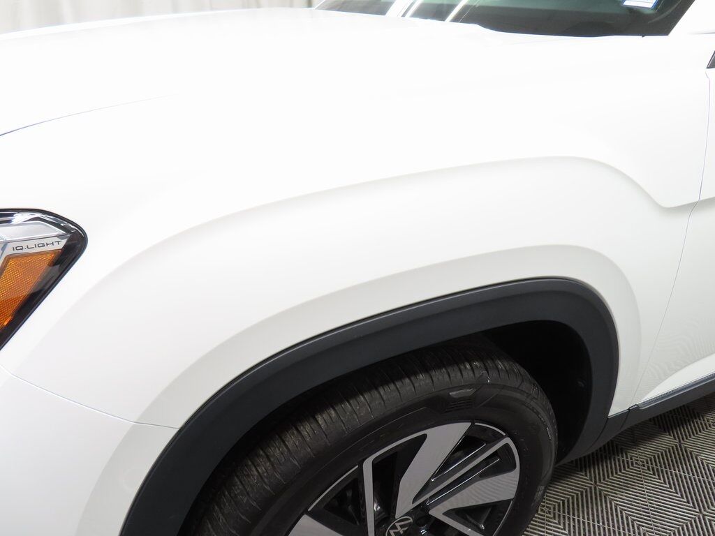 2024 Volkswagen Atlas SEL AWD Fond du Lac WI