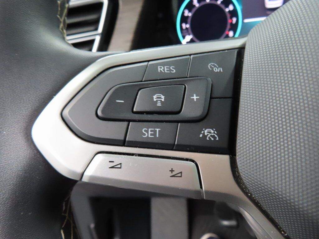 2024 Volkswagen Atlas SEL AWD Fond du Lac WI