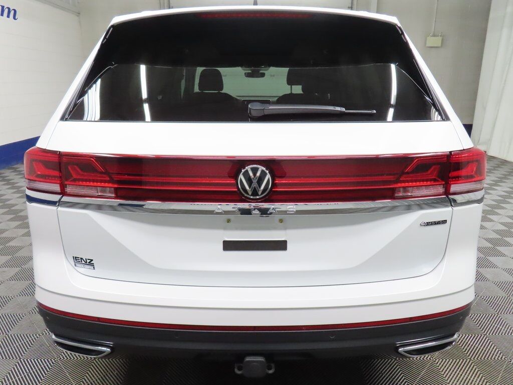 2024 Volkswagen Atlas SEL AWD Fond du Lac WI