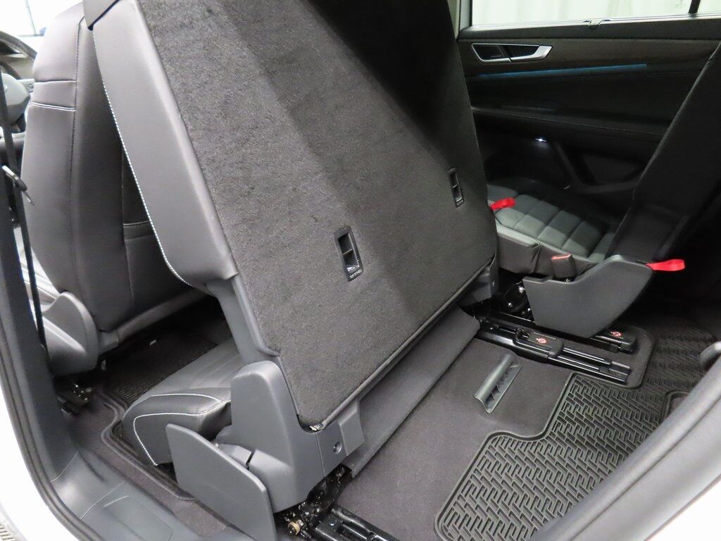 2024 Volkswagen Atlas SEL AWD Fond du Lac WI