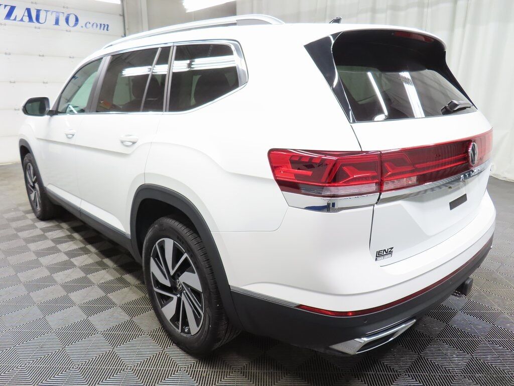 2024 Volkswagen Atlas SEL AWD Fond du Lac WI