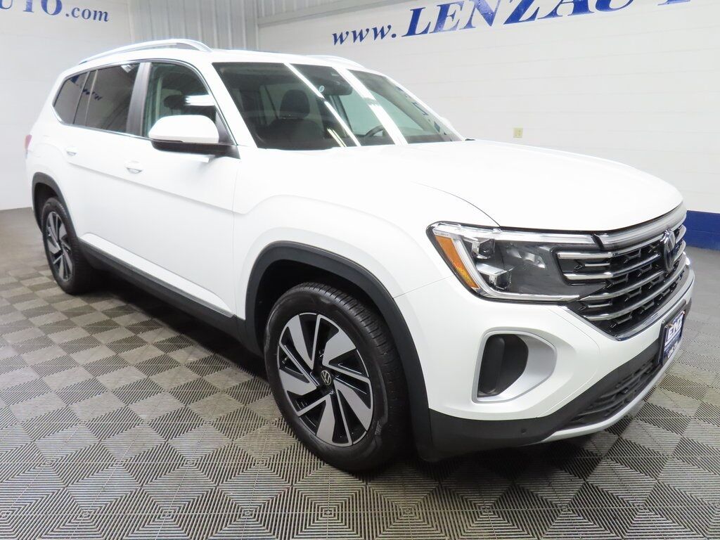 2024 Volkswagen Atlas SEL AWD Fond du Lac WI