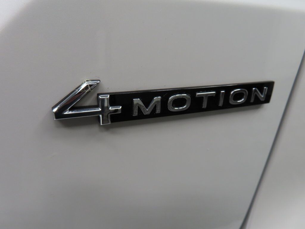 2024 Volkswagen Atlas SEL AWD Fond du Lac WI