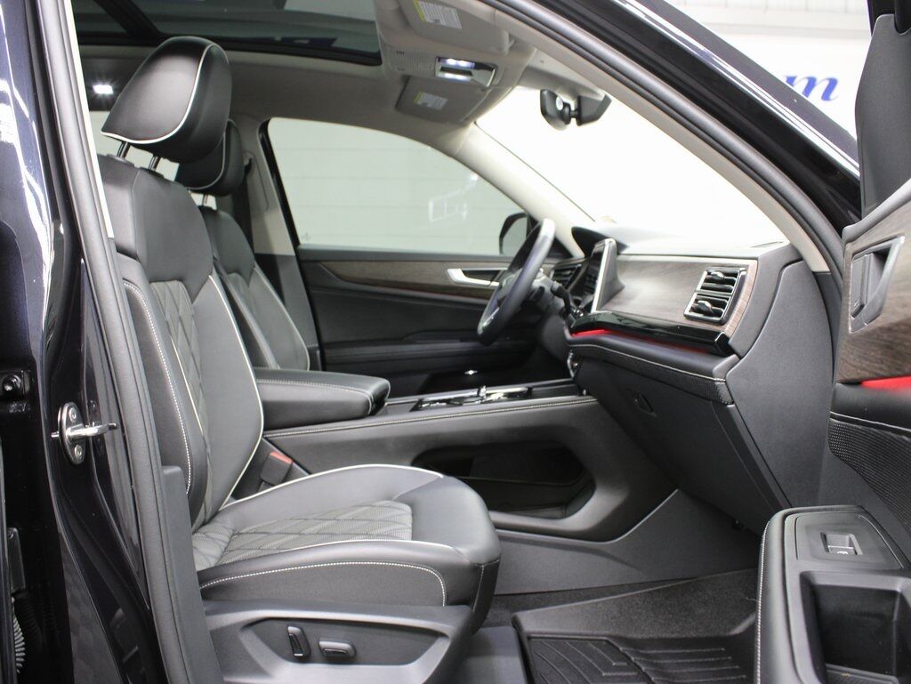 2024 Volkswagen Atlas SEL Premium R-Line AWD Fond du Lac WI