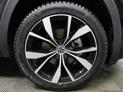 2024 Volkswagen Atlas SEL Premium R-Line AWD Fond du Lac WI