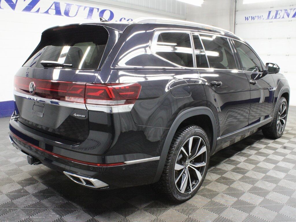 2024 Volkswagen Atlas SEL Premium R-Line AWD Fond du Lac WI