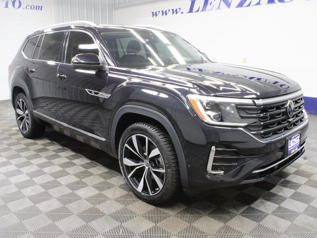 2024 Volkswagen Atlas SEL Premium R-Line AWD Fond du Lac WI