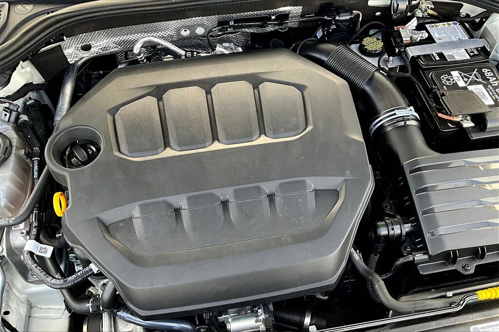 2024 Volkswagen Golf GTI 2.0T S OR