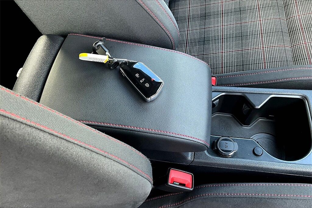 2024 Volkswagen Golf GTI 2.0T S OR