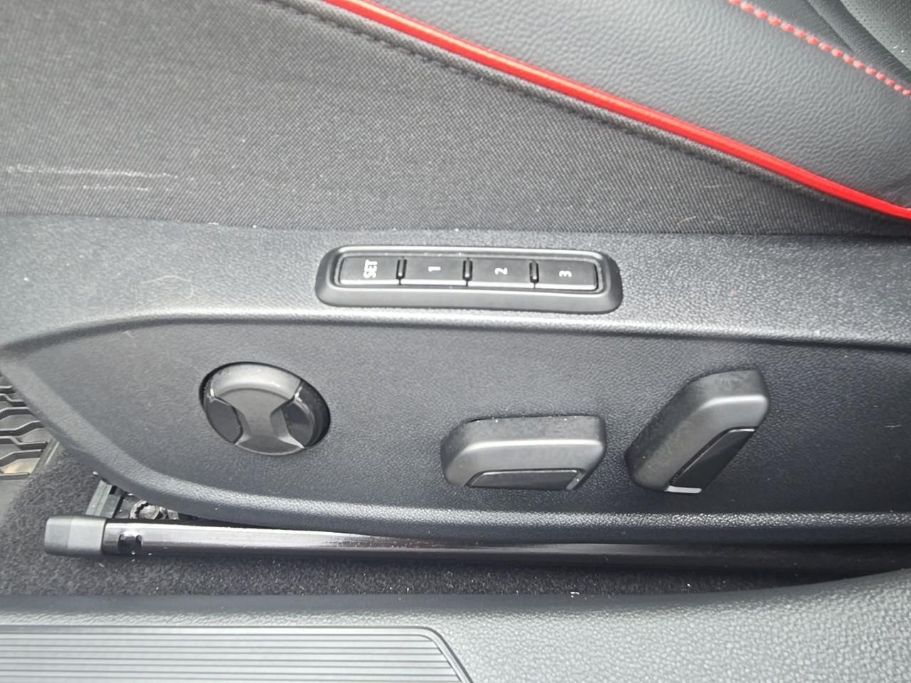 2024 Volkswagen Golf GTI 2.0T SE Fredericksburg VA
