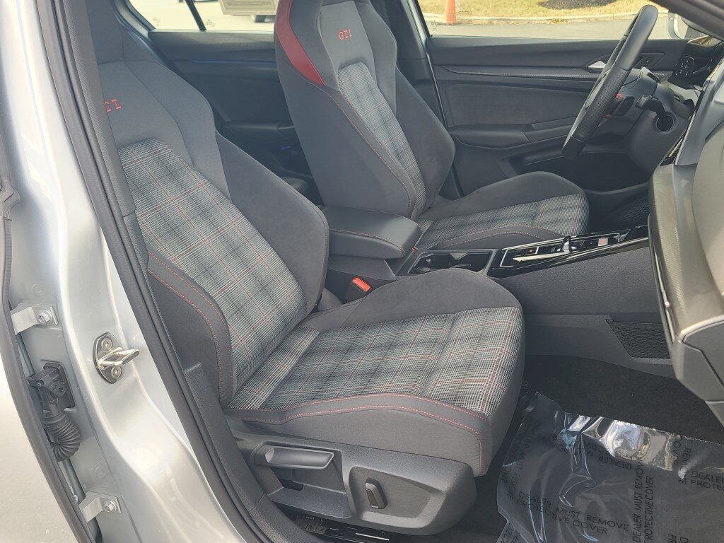 2024 Volkswagen Golf GTI 2.0T SE Springfield VA