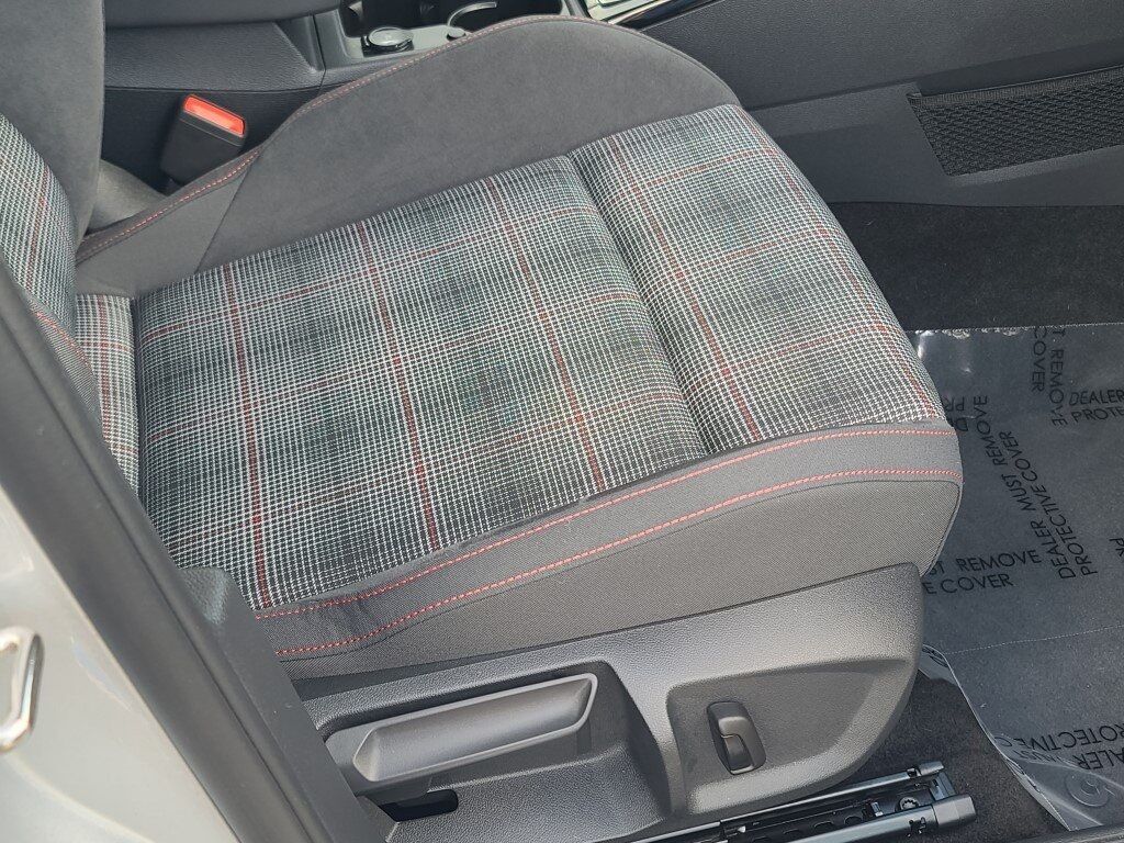 2024 Volkswagen Golf GTI 2.0T SE Springfield VA