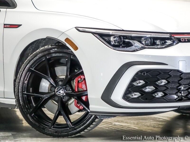 2024 Volkswagen Golf GTI 380 SE