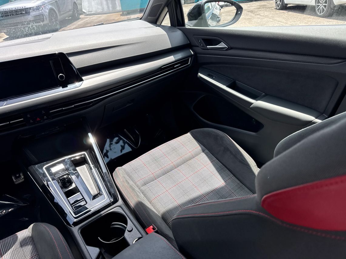 2024 Volkswagen Golf GTI S Hatchback Sedan 4D