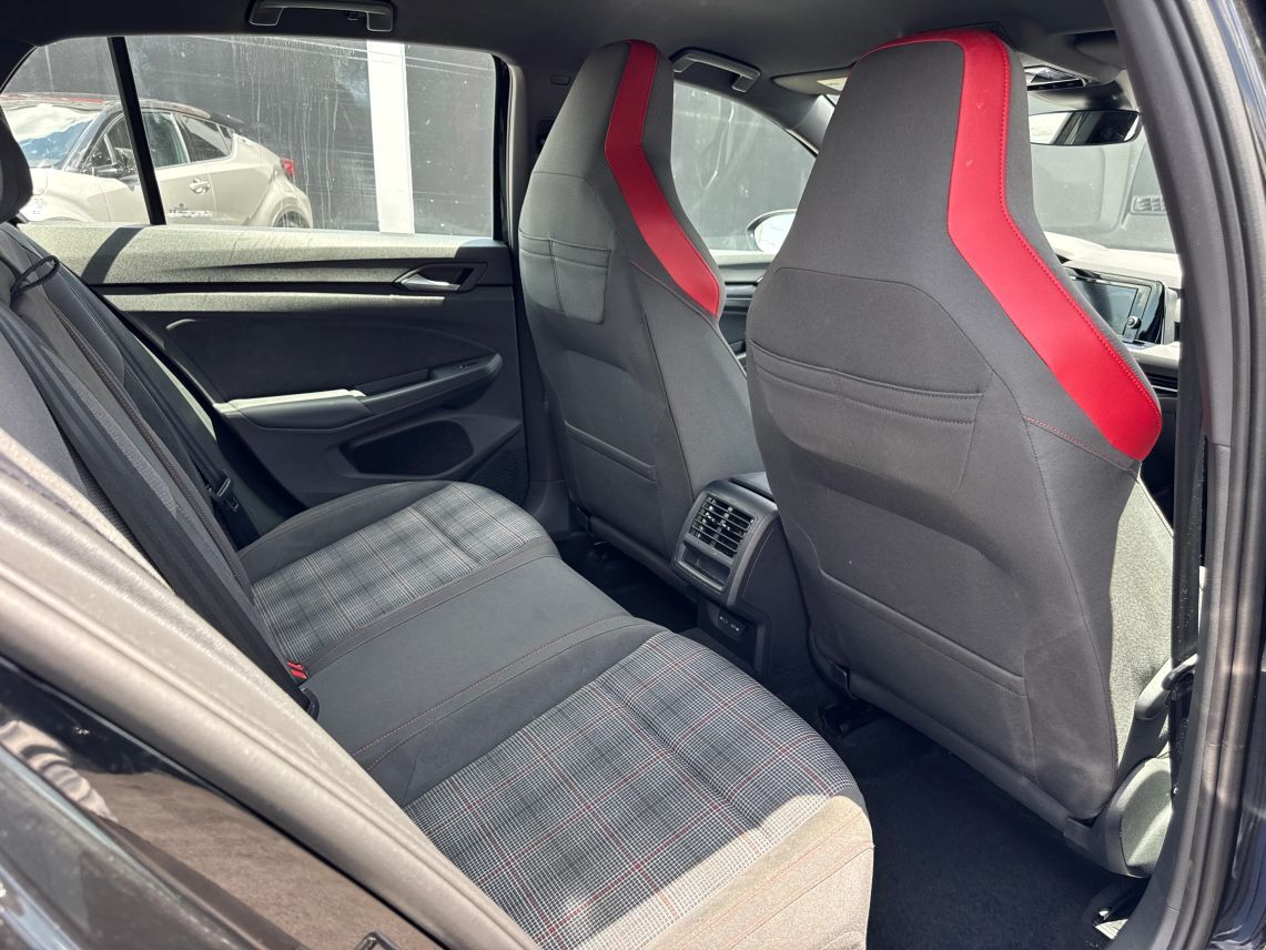 2024 Volkswagen Golf GTI S Hatchback Sedan 4D