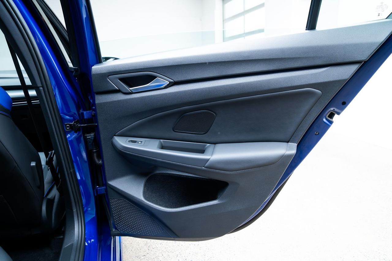 2024 Volkswagen Golf R 2.0T Lapiz Blue Metallic Heated Seats Portland OR